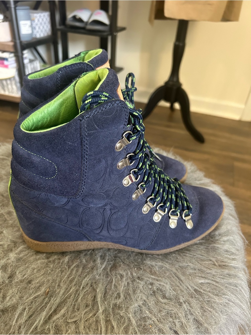 Coach Navy Sz 8 Suede Lace-Up Boots with Green-Accented Laces